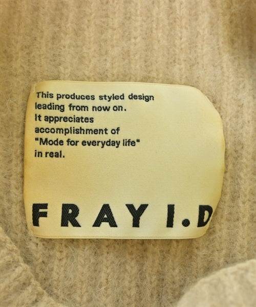 FRAY I.D เสื้อกันหนาว