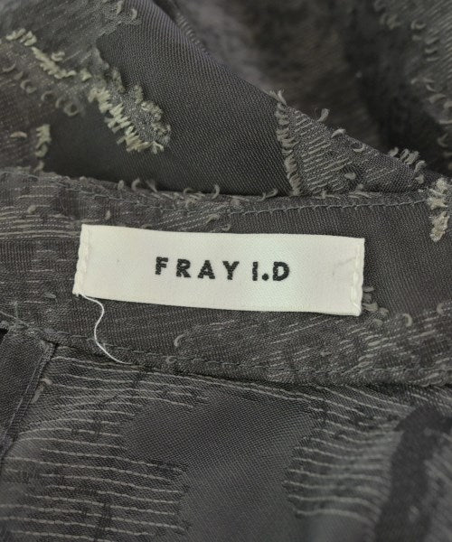 FRAY I.D เสื้อสตรี