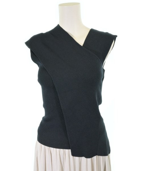 FRAY I.D เสื้อแขนกุด