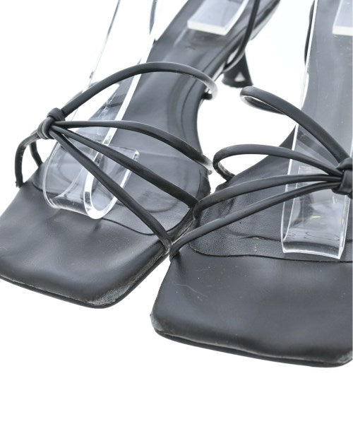 Lily Brown รองเท้าแตะ