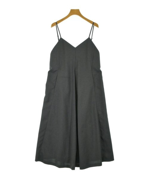 qualite ชุดเดรส