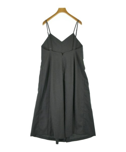 qualite ชุดเดรส