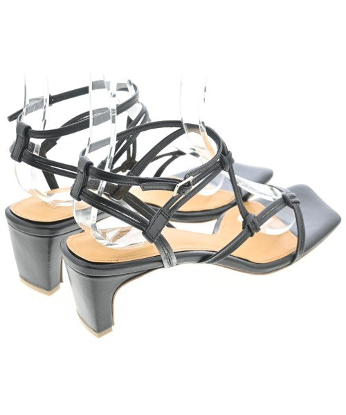 CHEMBUR รองเท้าแตะ