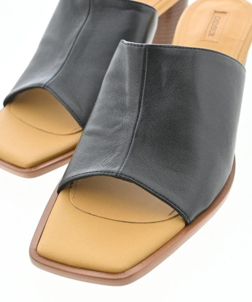 CHEMBUR รองเท้าแตะ