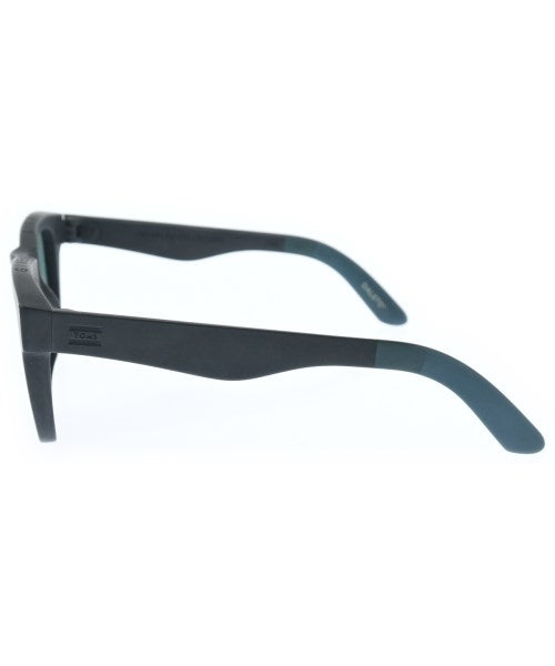 TOMS แว่นกันแดด