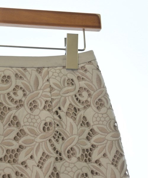 Reflect กระโปรงยาวถึงเข่า