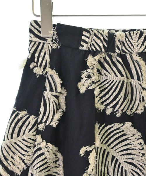 Droite Lautreamont กระโปรงยาวถึงเข่า