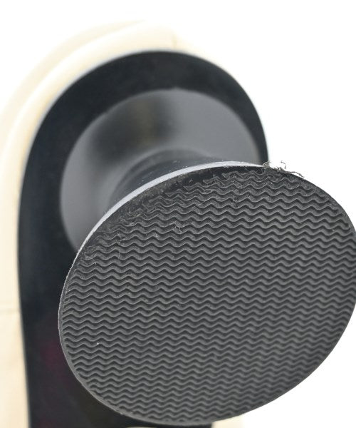 AKIRA NAKA รองเท้าส้นสูง