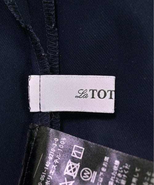 La TOTALITE เสื้อสตรี