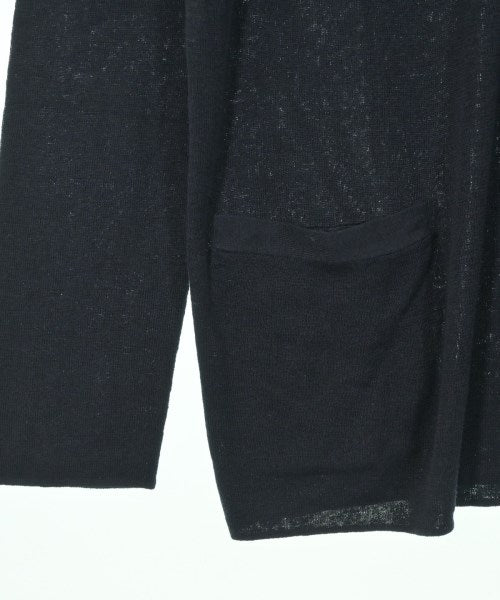 Agnes b. เสื้อกันหนาว