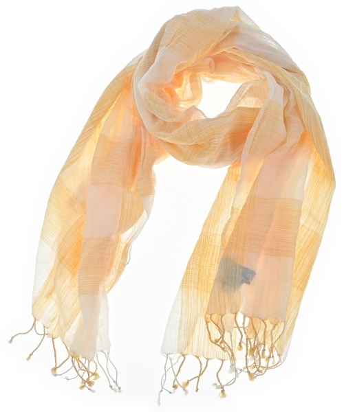 Agnes b. ผ้าคลุมไหล่