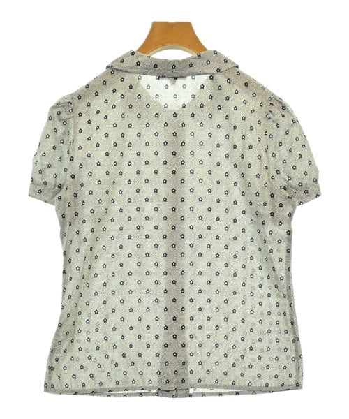 Agnes b. เสื้อลำลอง