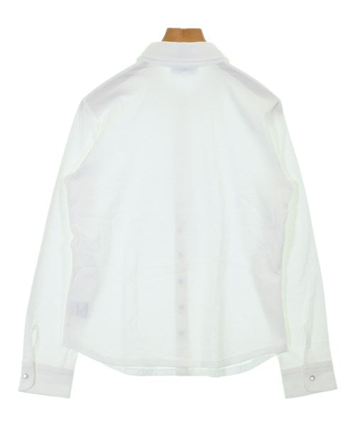 Agnes b. เสื้อลำลอง