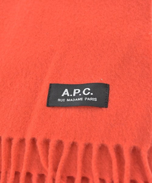 A.P.C. ผ้าพันคอกันหนาว