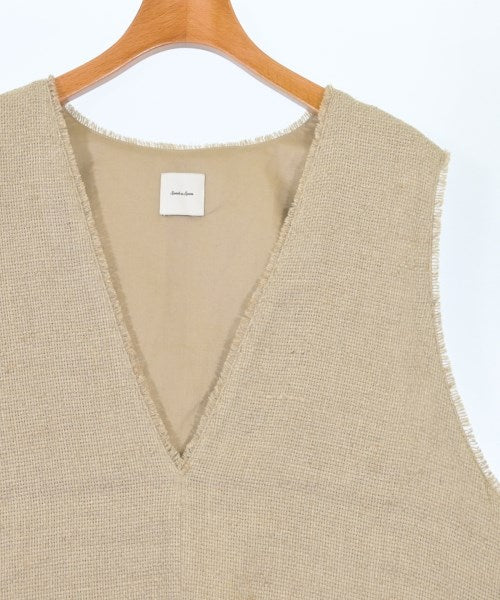 Spick and Span เสื้อกั๊ก