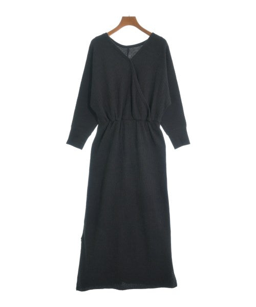 Mila Owen ชุดเดรส