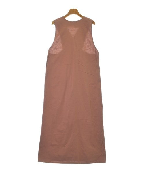 Mila Owen ชุดเดรส