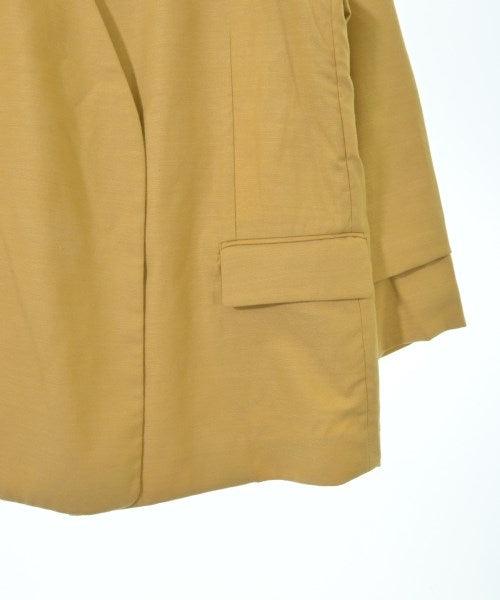 Mila Owen แจ็คเก็ตไม่มีปก