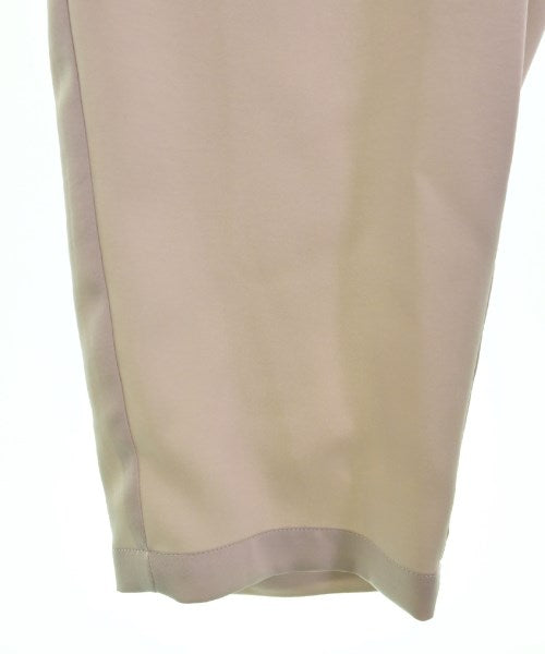 la.f... Pants with 2-4 side pockets