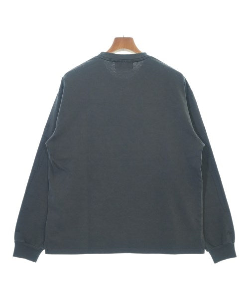 UNUSED เสื้อยืด/เสื้อท็อปส์