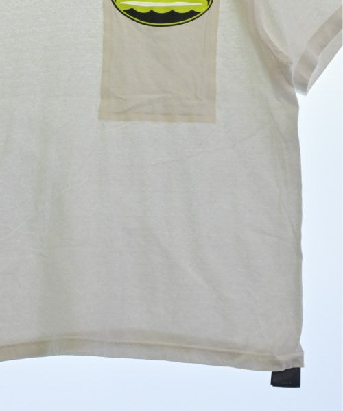 muta เสื้อยืด/เสื้อท็อปส์