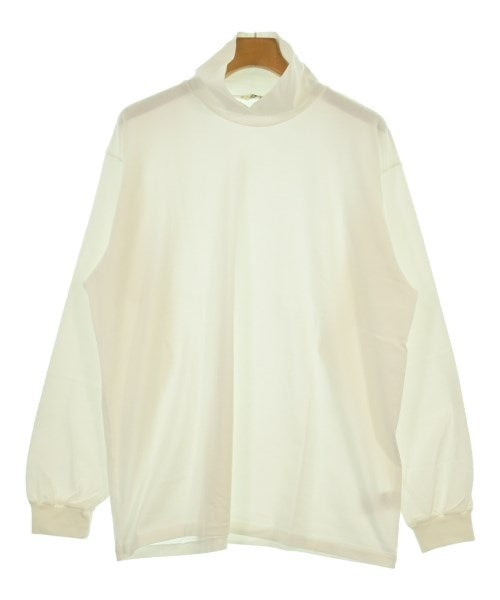 AURALEE เสื้อยืด/เสื้อท็อปส์