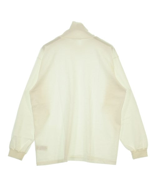 AURALEE เสื้อยืด/เสื้อท็อปส์