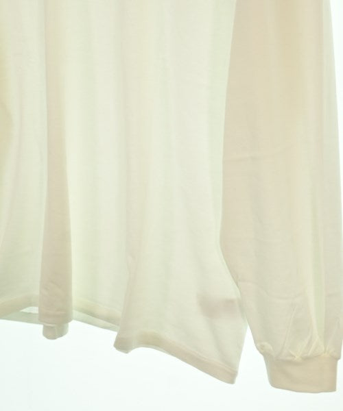 AURALEE เสื้อยืด/เสื้อท็อปส์