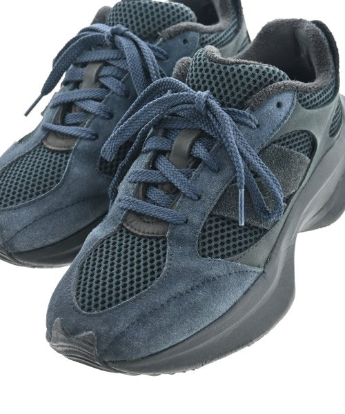 AURALEE รองเท้าผ้าใบ