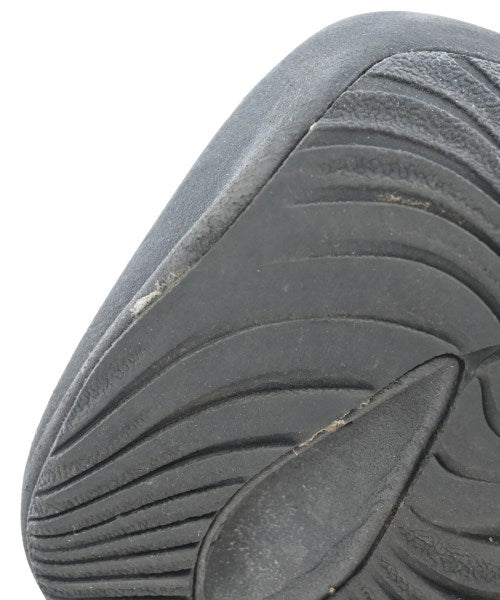 AURALEE รองเท้าผ้าใบ