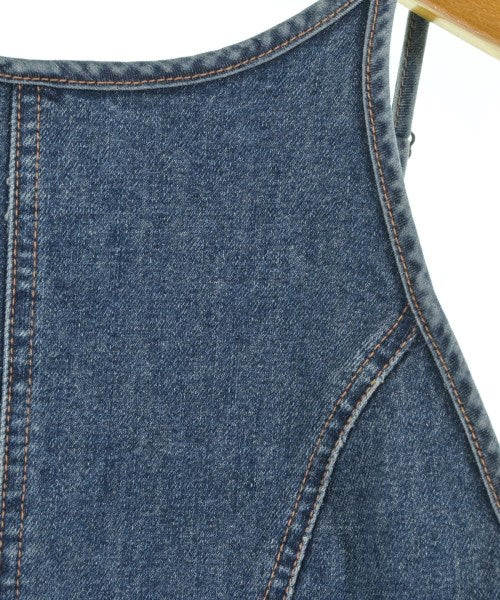 Chika Kisada เสื้อลำลอง