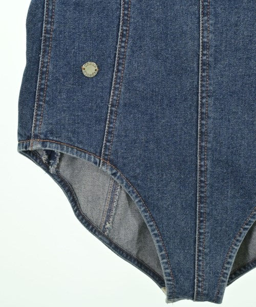 Chika Kisada เสื้อลำลอง