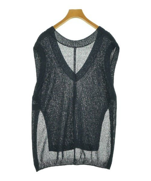 Gabardine K.T เสื้อแขนกุด