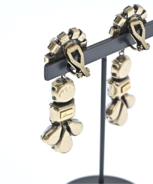 Soierie เจาะ