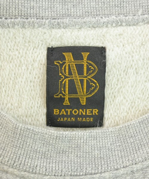 BATONER เสื้อยืด/เสื้อท็อปส์