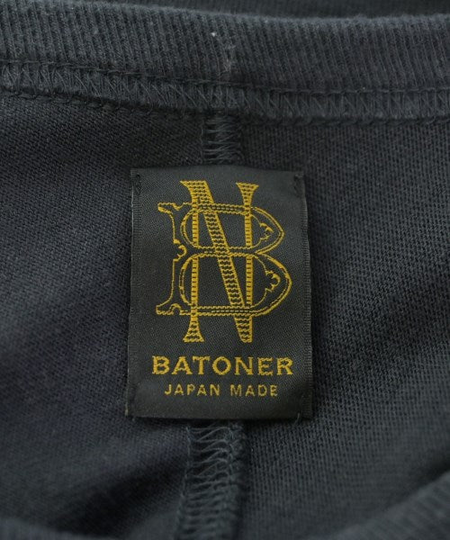 BATONER เสื้อยืด/เสื้อท็อปส์
