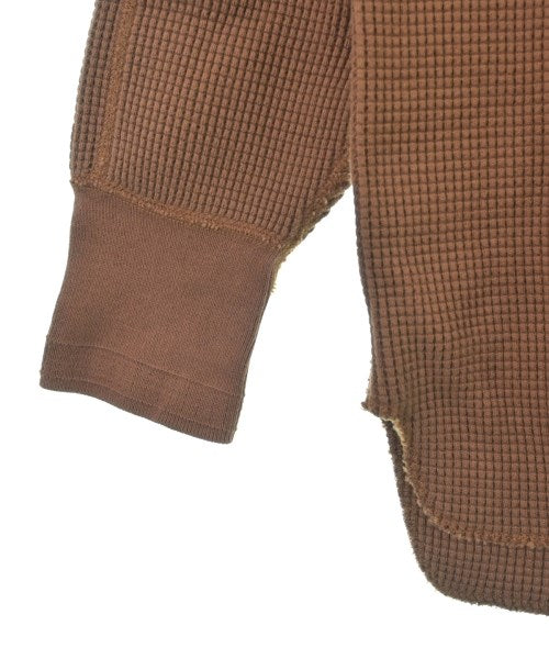 PHIGVEL เสื้อยืด/เสื้อท็อปส์