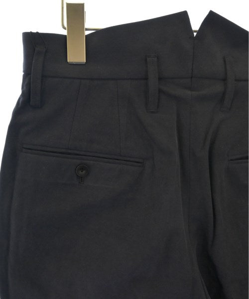 ESSAY กางเกงขายาว