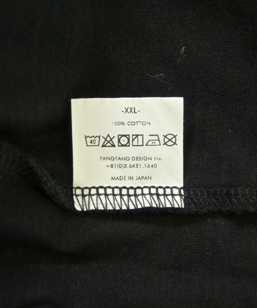 UN3D. เสื้อยืด/เสื้อท็อปส์