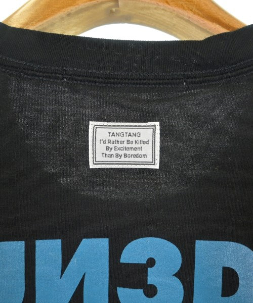UN3D. เสื้อยืด/เสื้อท็อปส์