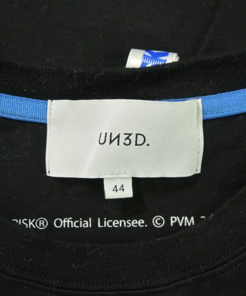 UN3D. เสื้อยืด/เสื้อท็อปส์