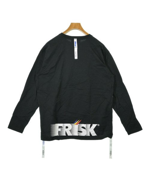 UN3D. เสื้อยืด/เสื้อท็อปส์