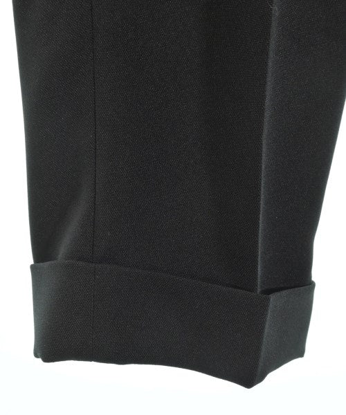 UN3D. กางเกงขายาว