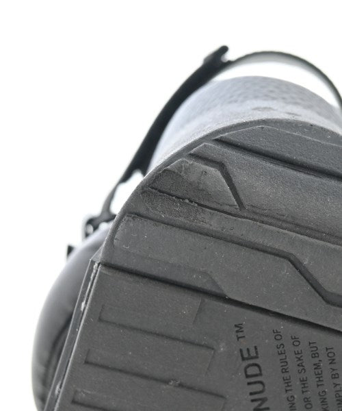 UN3D. รองเท้าแตะ