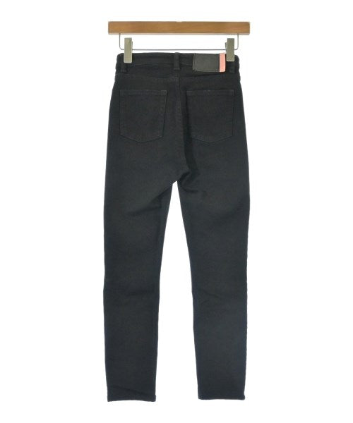 Bla Konst ยีนส์