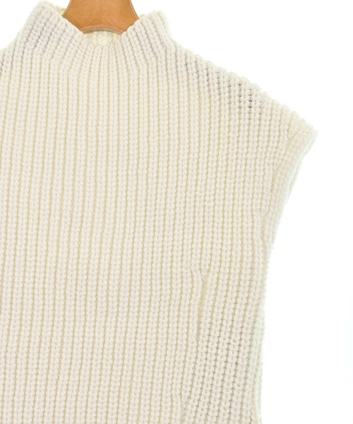 CELFORD เสื้อแขนกุด