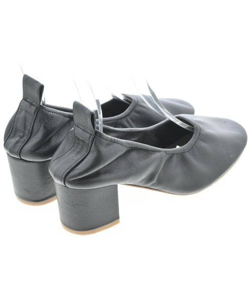 MOHI รองเท้าส้นสูง