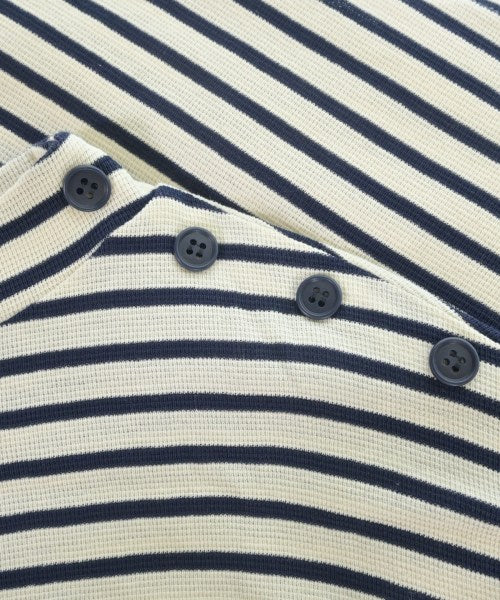 esche เสื้อยืด/เสื้อท็อปส์