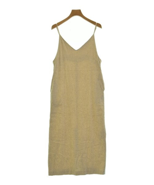 F by ROSSO ชุดเดรส