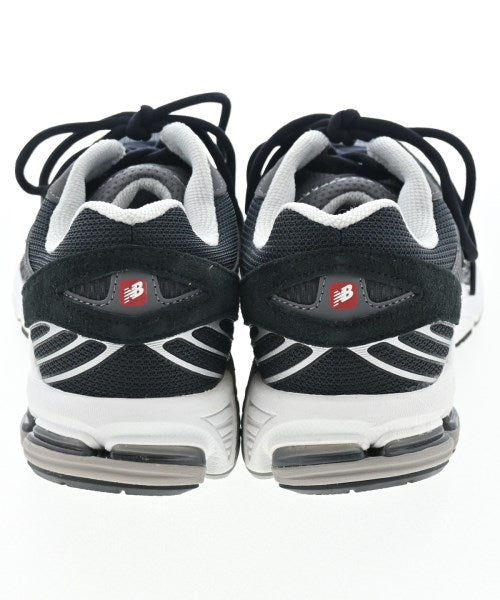 COMME des GARCONS HOMME รองเท้าผ้าใบ